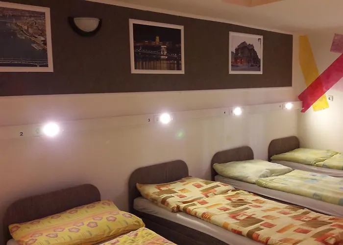 Opera Hostel *