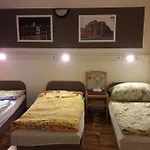 Hostel Opera