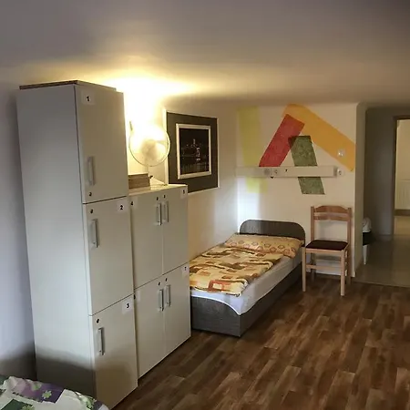 Hostel Opera