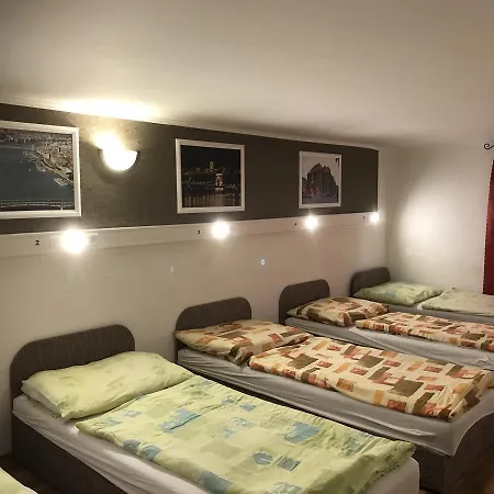 Opera Hostel *