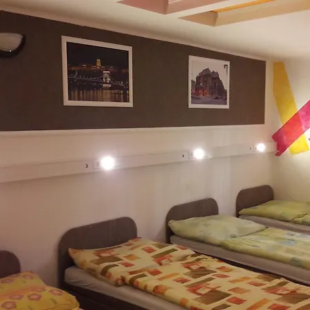 Hostel Opera
