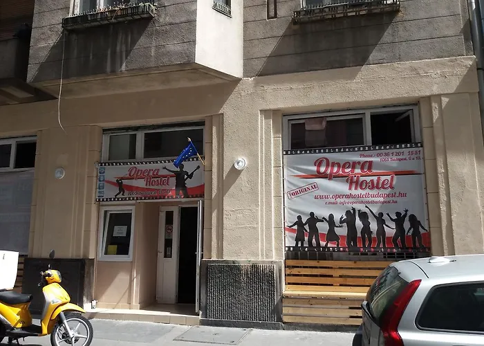 Hostel Opera