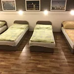 Hostal Opera