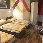 Opera Hostal