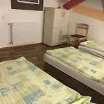 Hostal Opera Budapest