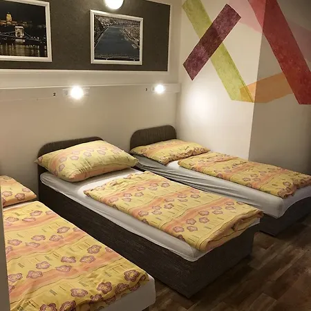 Vandrarhem Opera Budapest